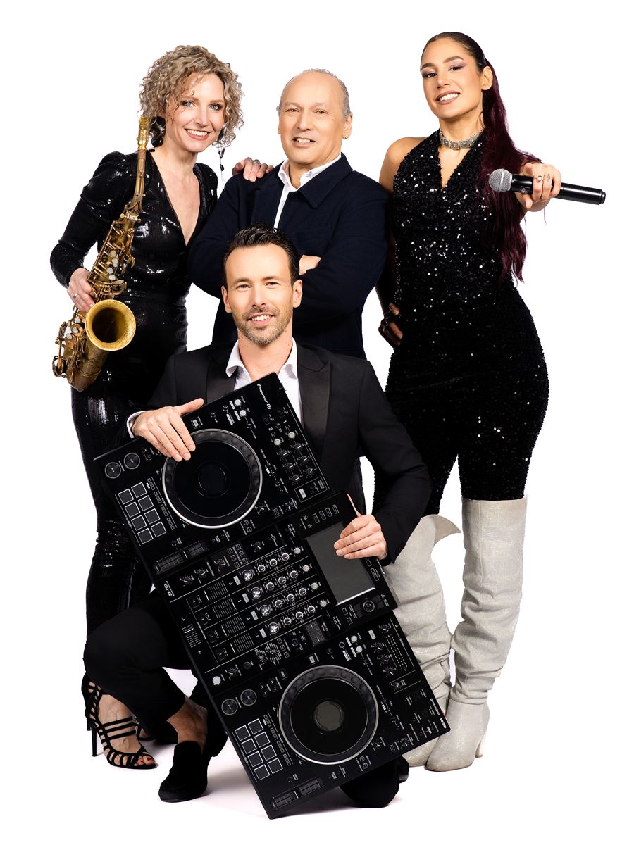 Timeless Live Band tijdens een optreden